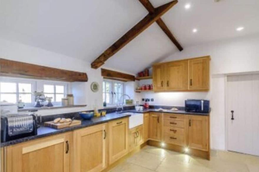 Stunning 3 Bed Cottage