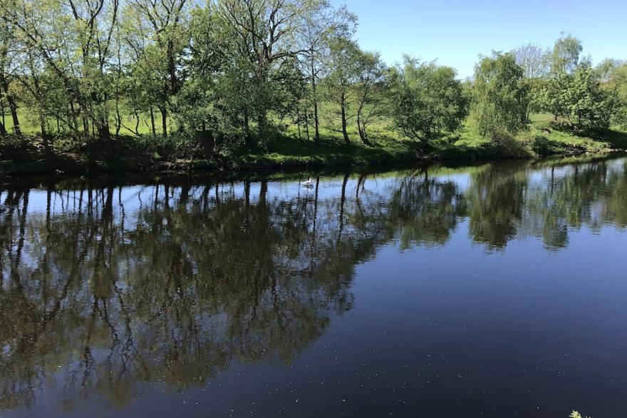 River Side Open Plan 15-22 July special offer Mobility Dog Friendly spa bath sun