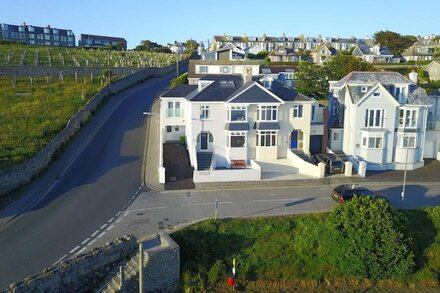 Stunning Lower Deck apartment sleeping 6 on Porthmeor Beach, St Ives, Cornwall