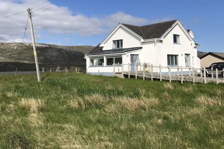 Large beachside property in stunning West Harris: great for family/friend groups