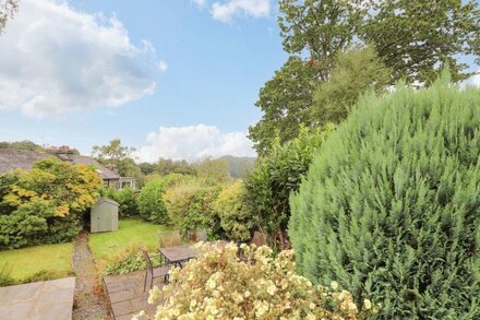 HILBER COTTAGE, family friendly, with open fire in Ambleside