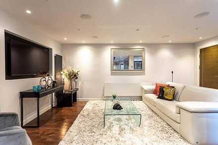 Luxurious Apartment in the Heart of St John's Wood