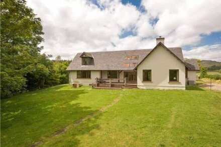 luxurious country house 11 people Highlands on the blackwater river