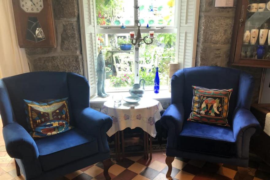Charming Fisherman's Cottage in lovely fishing port close to Penzance