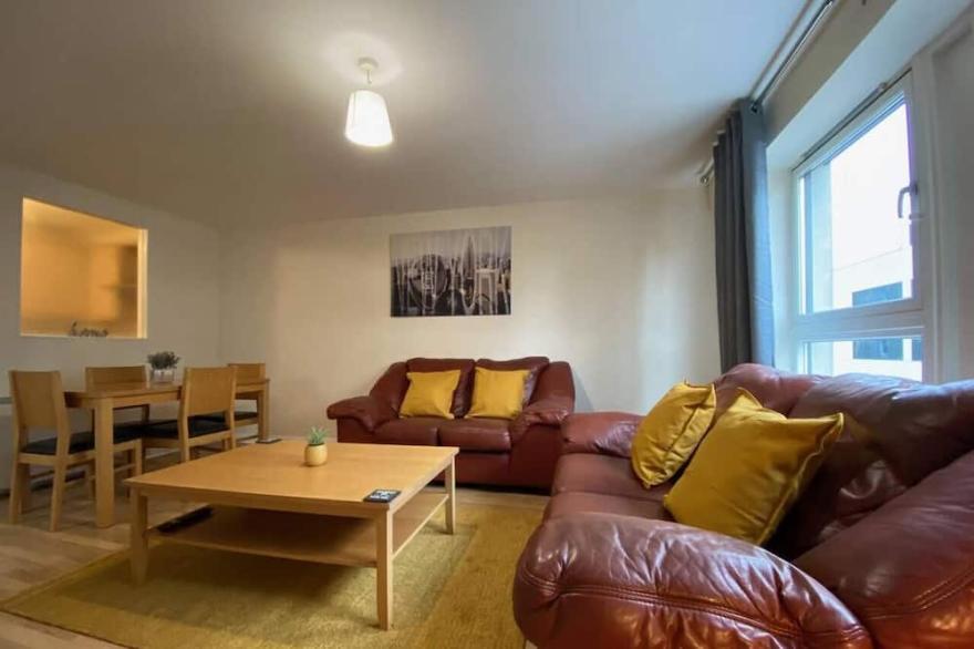 Remarkable 2-Bed Apartment In Glasgow