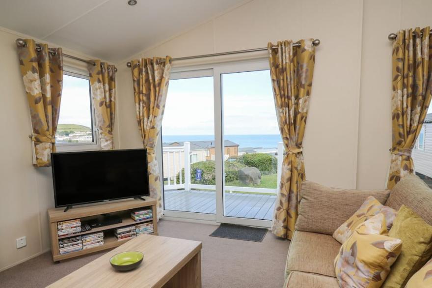 THE POTTING SHED, family friendly, with a garden in New Quay