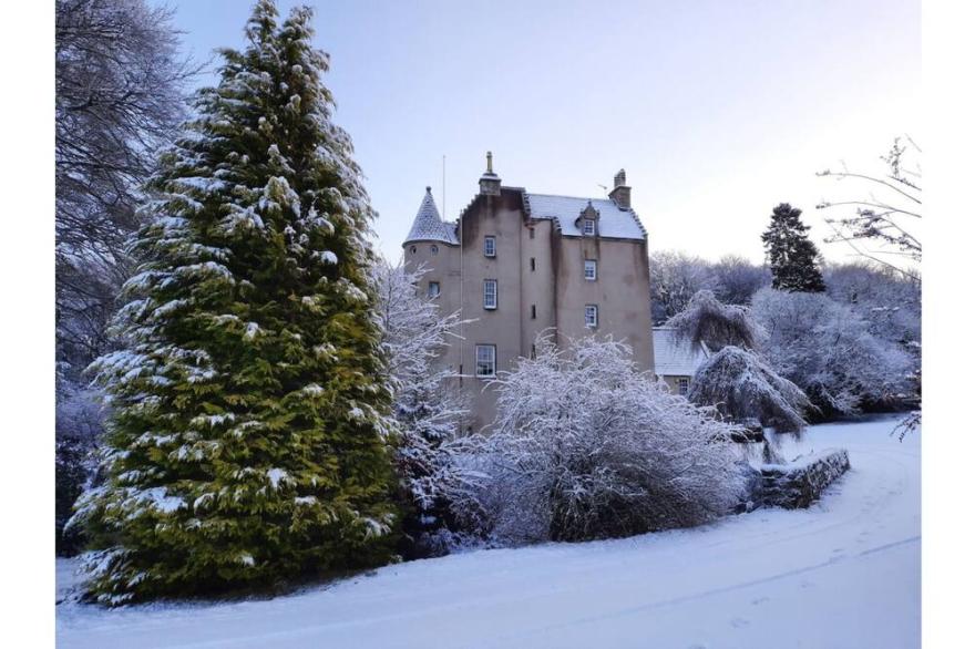 Historic Fairytale Lickleyhead Castle