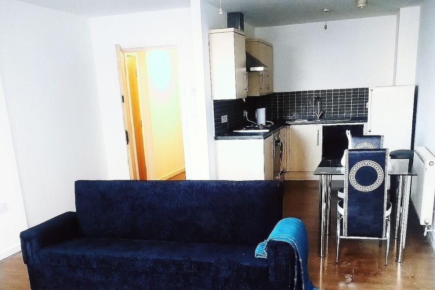 Double Bedroom 5 minutes walk to Bradford University & Town Centre