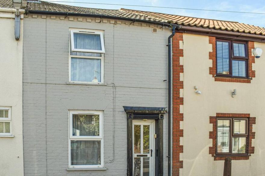 2 Bedroom Accommodation In Lowestoft