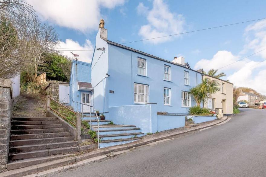 4 Bedroom Accommodation In Goodwick