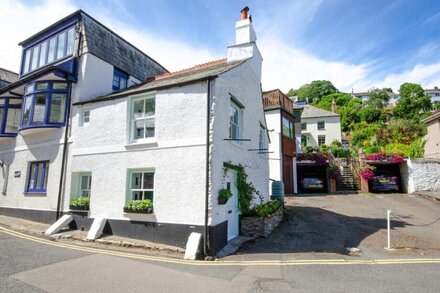 Fairbank Cottage - Two Bedroom House, Sleeps 3