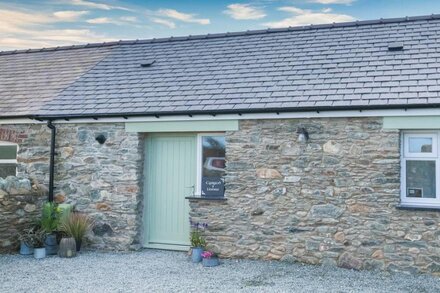 Cysgod y Llanw- a hideaway on one of Anglesey's quietest beaches