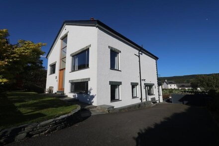 A luxury property with fantastic modern facilities in centre of Coniston village