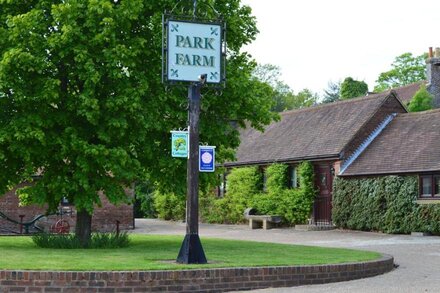 Tranquil, well-equipped Cottage in historic '1066 Country'.