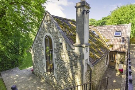 Stables, Batheaston - sleeps 6 guests  in 3 bedrooms