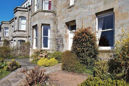 Comfortable 3 bedroomed apartment in central St Andrews