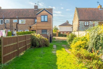 A traditional Norfolk end terrace cottage in Holme-next-the-Sea.