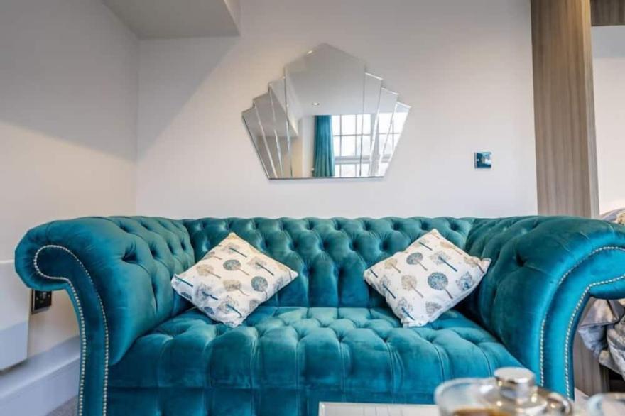 Cocoa Suites 45  - sleeps 2 guests  in studio apartment
