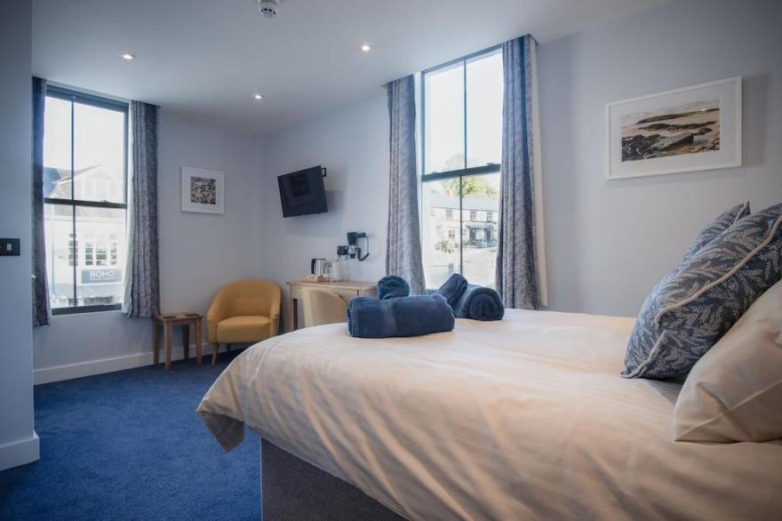 Ocean Cabins No 2 @ The Square - Saundersfoot