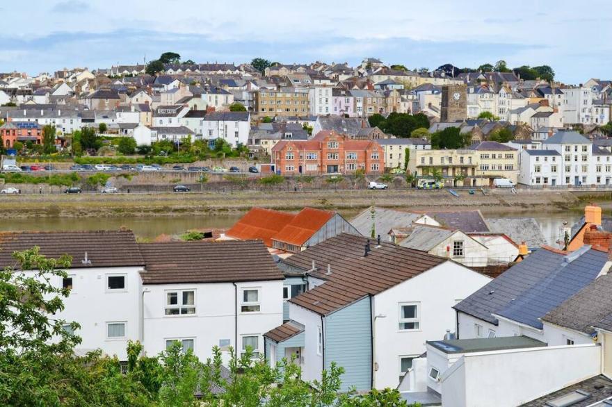 2 bedroom accommodation in Bideford