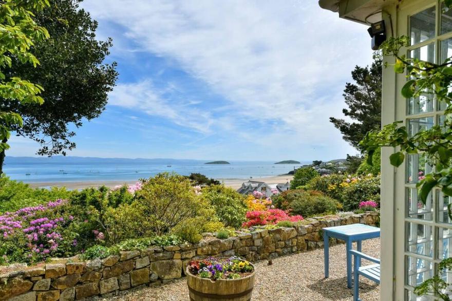 Trefaes in the beautiful Pwllheli