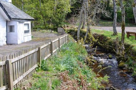 2 bedroom accommodation in Glenprosen, By Kirriemuir