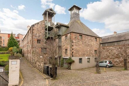 Unique Loft at the Brewery w/ Free Secure Parking