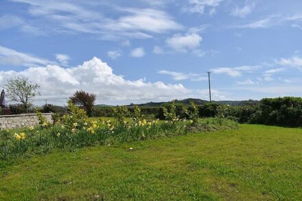 2 bedroom accommodation in Dottery, near Bridport