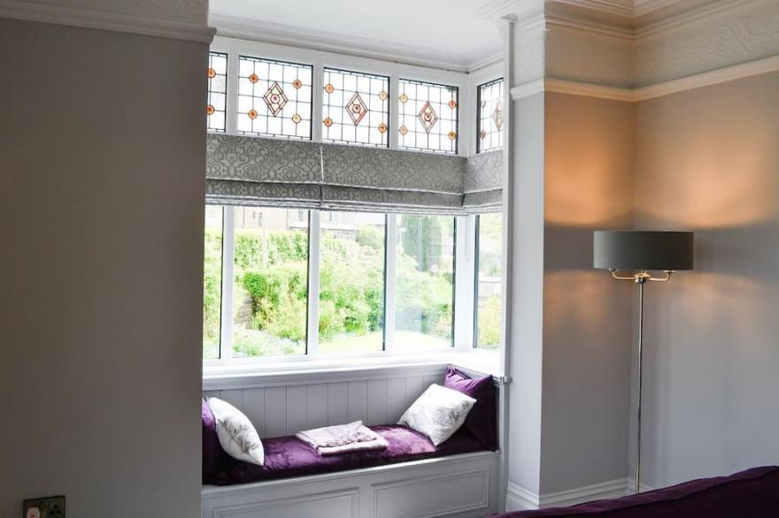 2 bedroom accommodation in Long Lee, near Keighley
