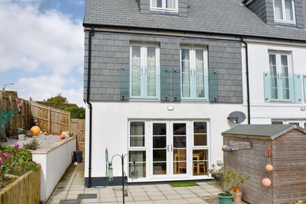 3 bedroom accommodation in Fowey