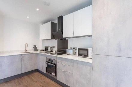 Stunning 1 Bed Apartment in a New Development