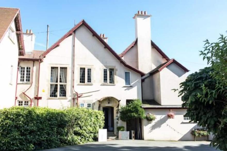 Large Country Manor in North Devon