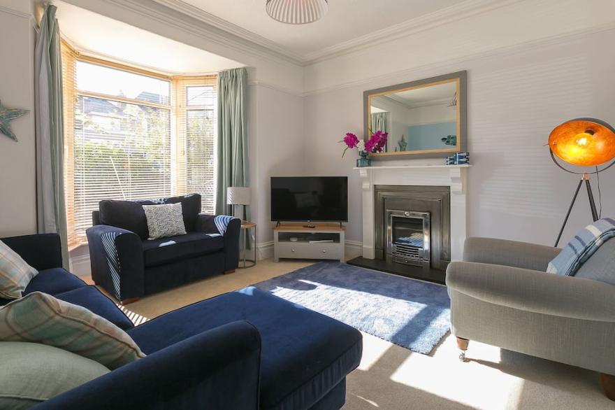 TRENGOFF, pet friendly, country holiday cottage in Carbis Bay