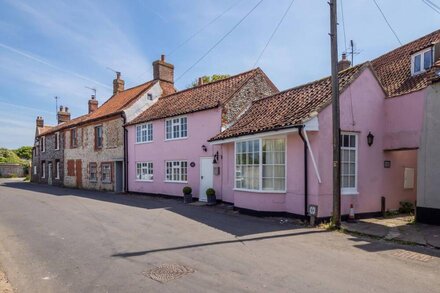 Three double bedroom fisherman’s cottage-breathtaking views across RSPB marshes.