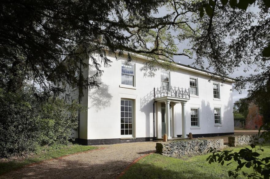 Walesby House offers a blend of tradition and luxurious comforts