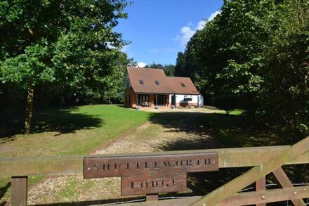 Shuttleworth Lodge - Three Bedroom House, Sleeps 6