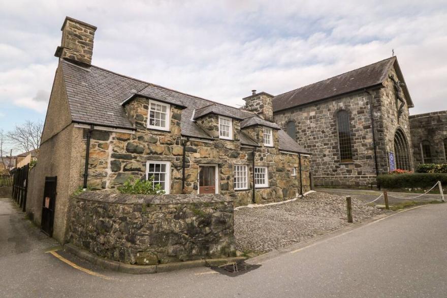 FRO AWEL, Family Friendly, Character Holiday Cottage In Dolgellau