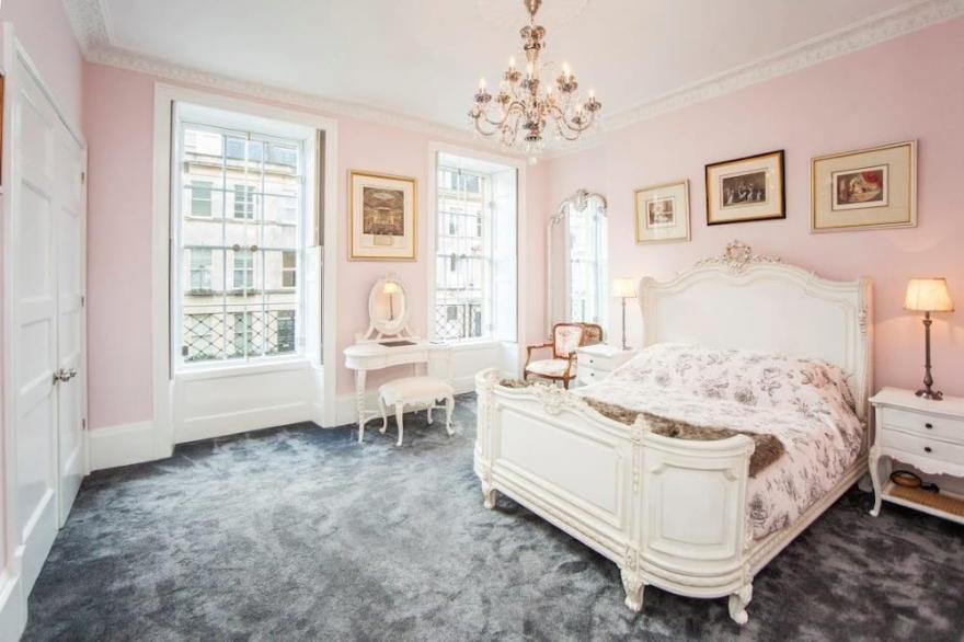 Edward Street Apartment | Glamorous and handsome Georgian indulgence