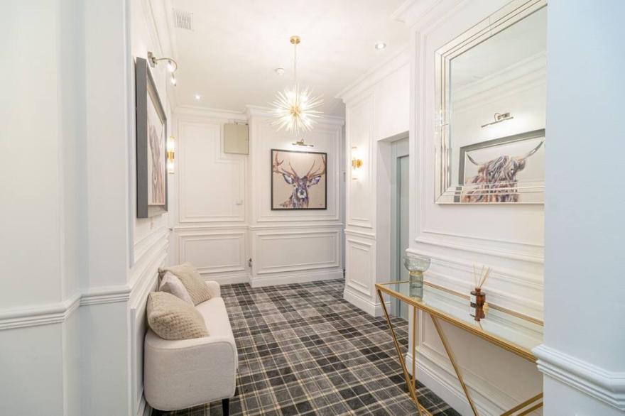 Large Blythswood Residence
