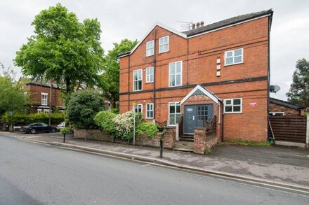 Stylish boutique apartment in trendy West Didsbury