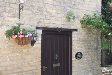 Pantiles Cottage in Rutland, the heart of England. Self catering, sleeps 4.