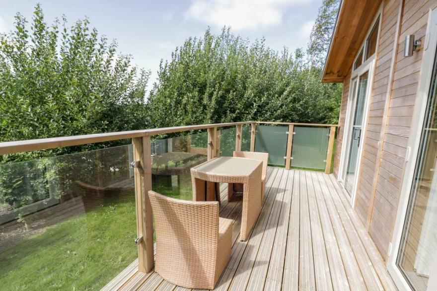 1 VALLEY VIEW, pet friendly, luxury holiday cottage in Lanreath