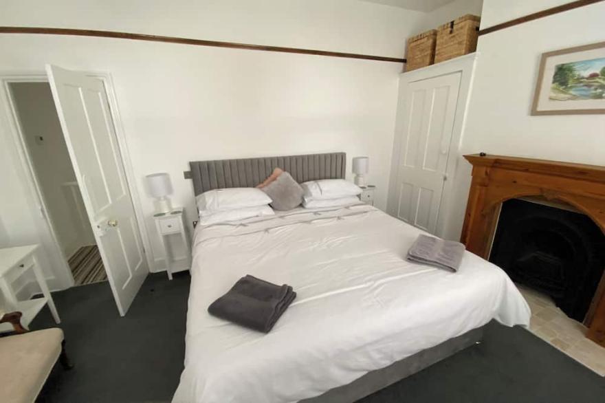 Cosy period house near the seafront