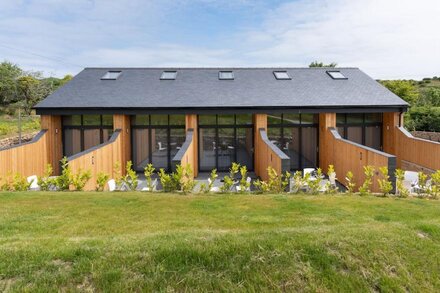 Delightful lodge in the Cornish countryside