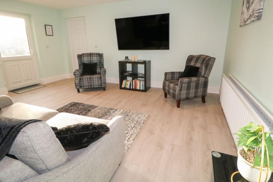 PARKVIEW APARTMENT KILLEAVY, pet friendly in Newry, Northern Ireland