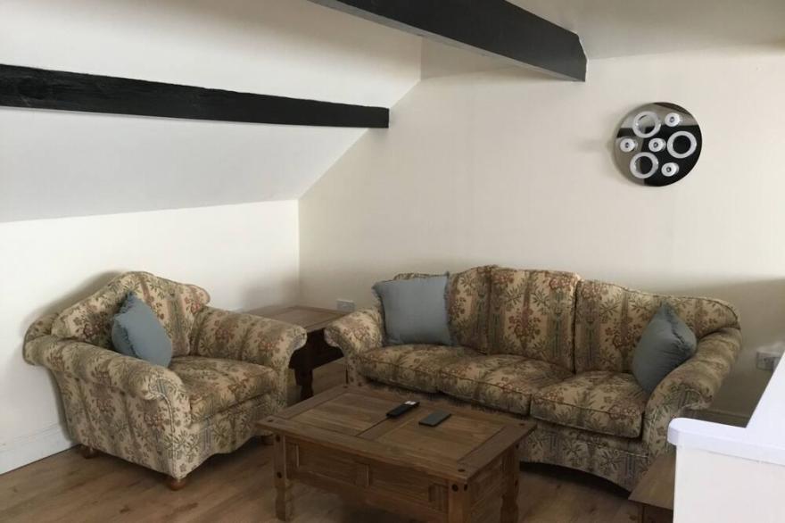 NEW LISTING Stunning 3 Bedroom House Town Centre Nr to Sea
