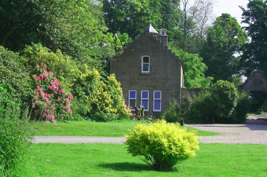 Beautiful Open Plan Self-Catering Cottage Surrounded By Tranquil Woodlands