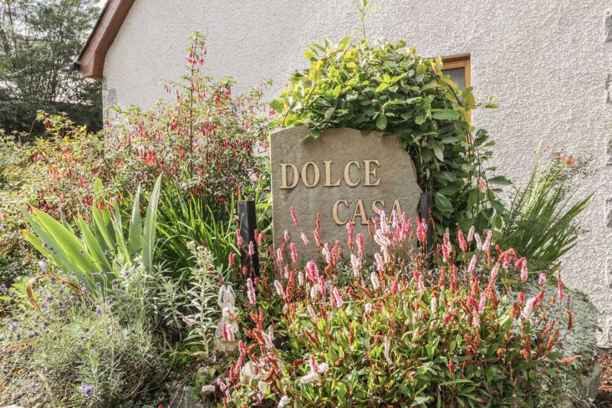 DOLCE CASA, Family Friendly, With Open Fire In Grantown-On-Spey