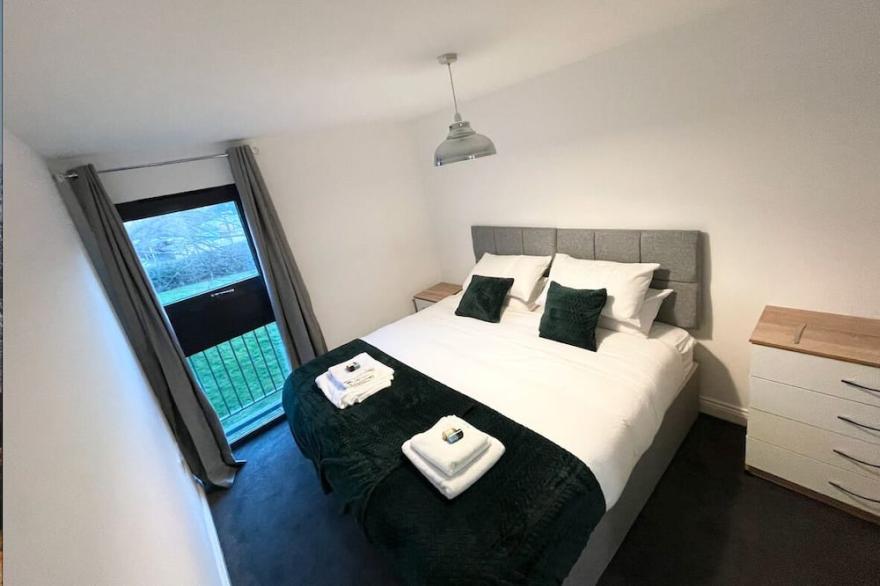 Great 1 Bed Private Apartment In Southampton City Centre