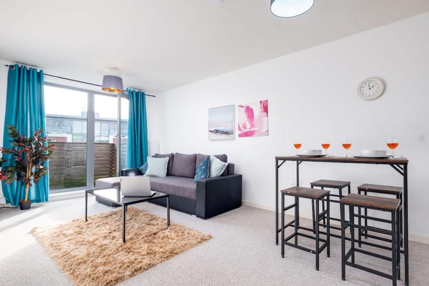 *BHX*CONTRACTOR*LONG STAY*Parking-Netflix-Balcony*